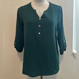 Crown & Ivy Emerald Green Blouse S- Roll Tab Sleeve- Lightweight Tunic Top